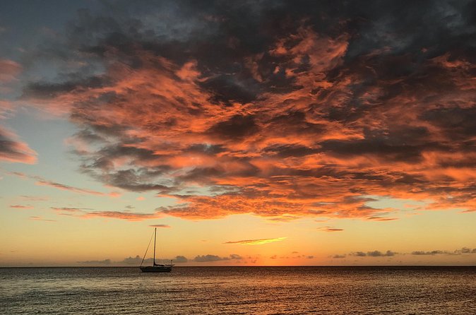 3 hour Glow Worm Sunset Cruise from Providenciales - Weather and boat comfort: when “good weather” becomes real planning