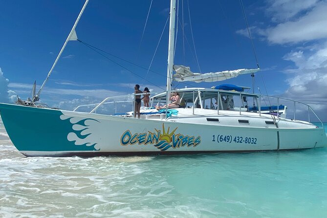4-Hour Catamaran Sail and Snorkel Tour from Grace Bay - Boarding in Grace Bay: Boat Comfort and a Real-World Check on the Vibe
