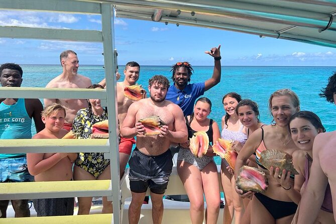 6HR-Provo Cays exploration with Lunch in Gracebay - Snorkeling the reef with provided gear and real wildlife