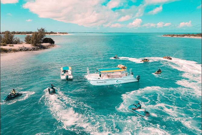 8HR Fullday Private Boat in Gracebay - Stop 1: Emerald Reef snorkeling for clear, shallow-water sea life
