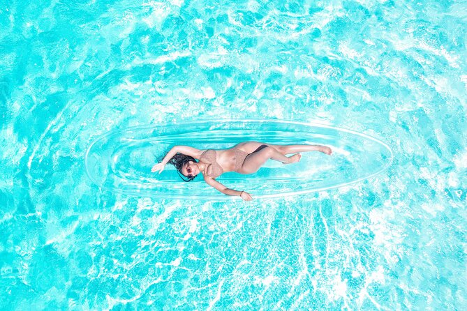Clear Kayak Photoshoot Turks and Caicos - Pose coaching and comfort details: the small stuff that improves your final photos