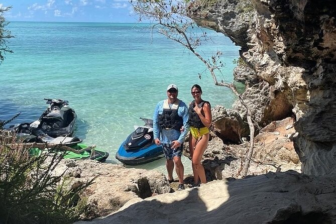 FAMOUS SHIPWRECK, Tiki Bar & Iguana Island Private Jet Ski Tour - Half Moon Bay: where iguanas tend to show up