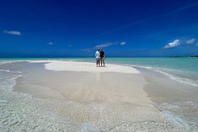 Full-Day Private Cruise in Turks and Caicos with Lunch - Fort George Cay and the nearby Sand Cay: longer stop, BBQ lunch, sand dollars