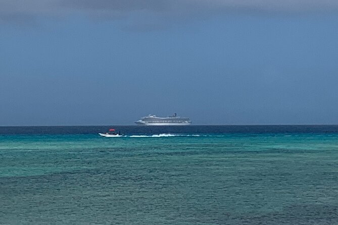 Fun day at Private Beach Bar&Grill/Grand Turk - The food and drink package: value depends on how your group works