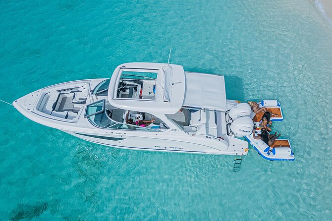 Grandluxe Charters - From Turtle Cove Marina to Grace Bay: The Day Starts Easy