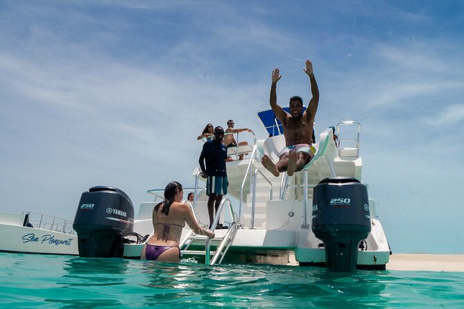 Half Day Private Boat Tour in Caicos Island - The Crew Makes It: Captains, First Mates, and Real Personalization