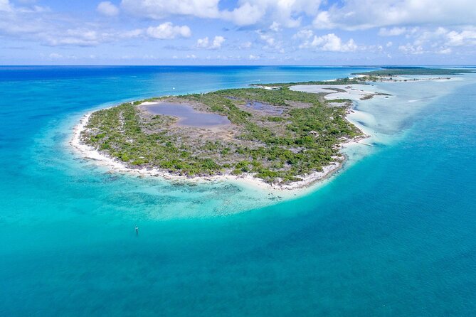 Mangrove Cay and Iguana Island Tours - Entering Little Water Cay for Rock Iguanas and White Sand