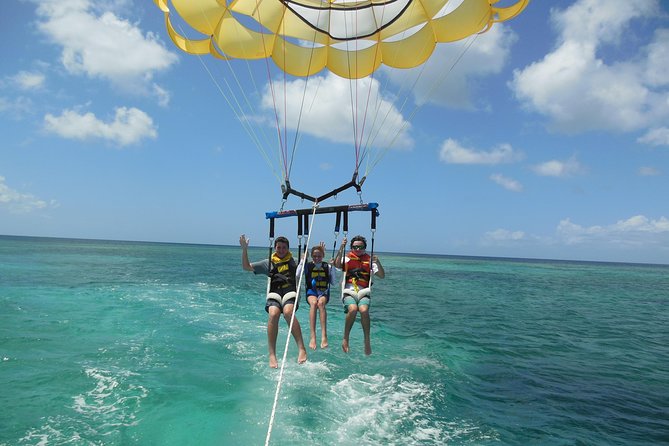 Parasailing Grand Turk - Crew energy: safety-first with a human touch