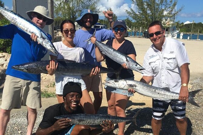 Private 1/2 Day Morning Deep Sea Fishing Charter on "Wahooters" - Getting on board at 8am: the early start and the first cast plan