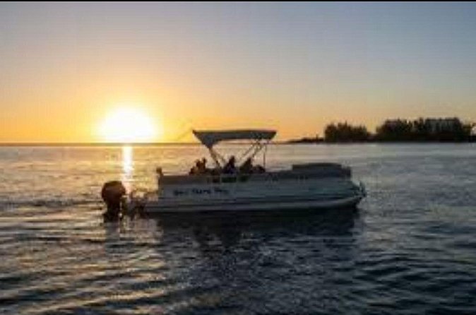 Private 2Hour Champagne Scenic Sunset cruise - Music requests, karaoke, and a crew that keeps the ride moving