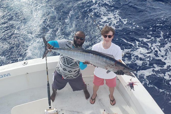 Private 6hr Deep Sea Fishing Charter on "Angler Management" - Comfort and food: what’s included for a long morning
