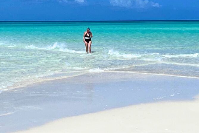 Private Boat Tour with Snorkeling, Island Hopping, and Noahs Ark - Island hopping by Leeward canals: the ride part is part of the fun