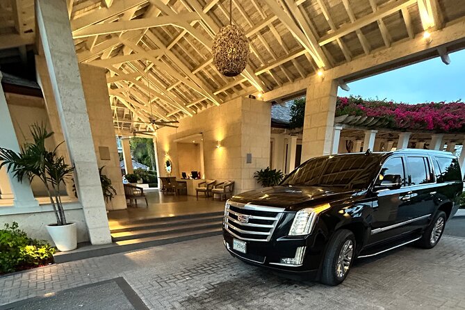 Private Luxury Airport Transportation RoundTrip - Round-Trip Timing: What Happens When You Land and When You Leave
