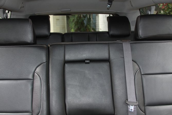 Private Luxury SUV Airport Transfer (Round-Trip) - Luggage rules and the small limits that matter