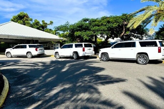 Private Luxury SUV Airport Transfer (Round-Trip) - Arrival pickup at Providenciales International: curbside dispatch and finding your SUV