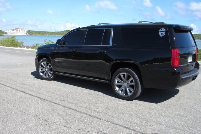 Private Luxury SUV Transfer Providenciales Airport (ONE WAY) - Door-to-door pickup and drop-off: the real convenience