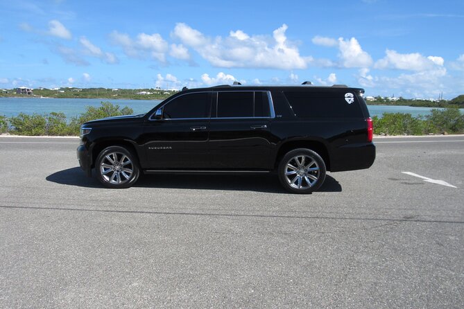 Private Luxury SUV Transfer Providenciales Airport (ONE WAY) - Comfort you can feel: private, air-conditioned, and time-flexible