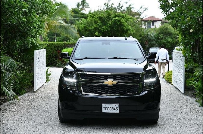Private Luxury Transfer to/from Airport Turks and Caicos - Price and value: $150 per group can be a smart split