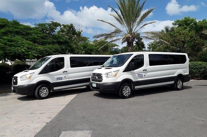 Providenciales Private Group Round Trip Airport Transfer - The drinks option: nice perk, but don’t build expectations on it