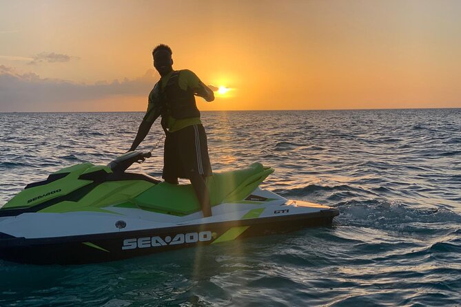 Shipwreck Adventure in Providenciales - Throttle Up to the Wreck: The Leeward-to-La Famille Express Ride