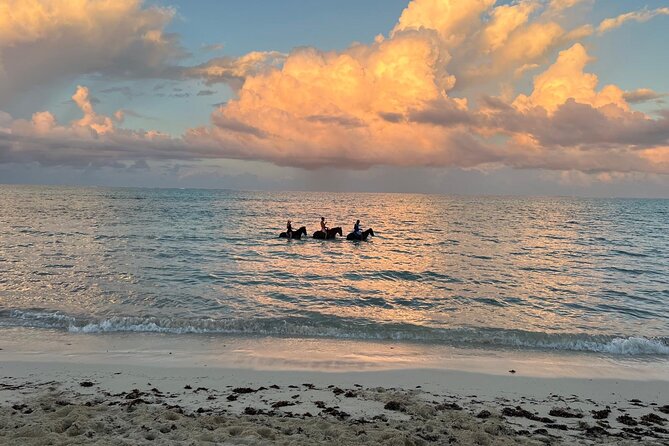 Sunset Horse Ride Experience - What to wear and bring for comfort on a wet, sandy hour