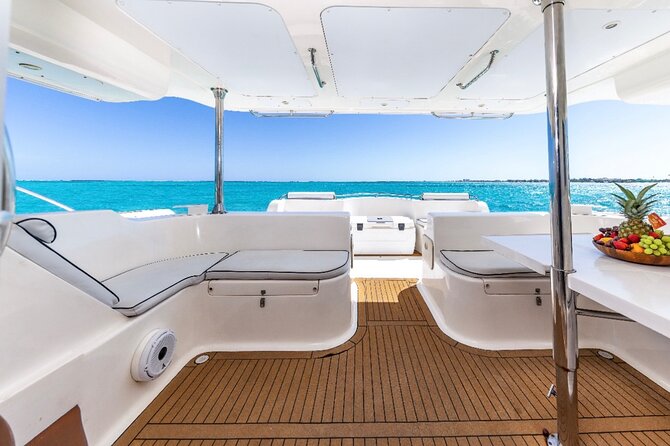 Turks and Caicos Full-Day Luxury Private Yacht Charter - How the Kenard full-day charter flows in real time