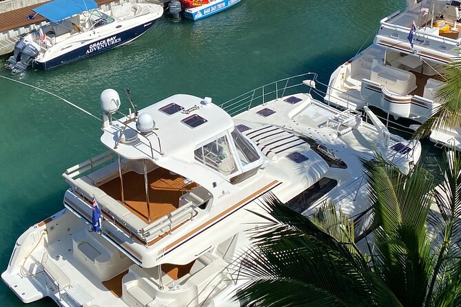 Turks and Caicos Half-Day Luxury Private Yacht Charter - Light gourmet lunch, drinks, and a timeline that doesn’t feel rushed