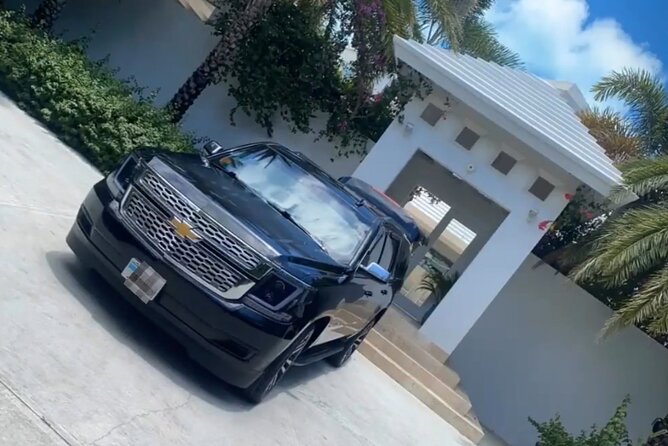 Turks and Caicos Private SUV And VIP Airport Transportation - Price and value for a group of up to 6